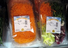 Per far fronte alle richieste di un crescente numero di clienti, l'Azienda agricola Ambruosi & Viscardi e' in grado di confezionare i propri prodotti negli imballaggi più diversificati, da quelli in cartone e/o plastica, al film pellicolato, fino ai contenitori in polipropilene alimentare riciclabile che mantengono la freschezza e l'integrità del prodotto.