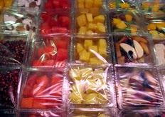 Dettaglio dei prodotti in mostra alla fiera internazionale.