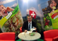 Stand kellermann.ch (Svizzera). In foto Ernst Ziegler, Sales Manager dell'azienda, specializzata in prodotti convenience freschi per il commercio al dettaglio e i distributori all'ingrosso.