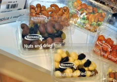 Alcune novita' Besana di recente introduzione: si tratta di snack dosati nutrizionalmente, in modo da non superare le 100 calorie.