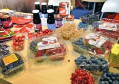 Piccoli frutti e' il brand Sant'Orsola per i prodotti di importazione, che ampliano il suo assortimento anche nei mesi nei quali la produzione trentina e' assente.