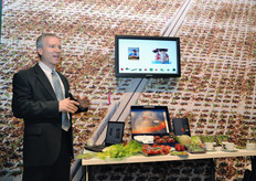 Un momento della presentazione da parte di David Stark.