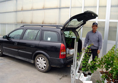 "Tra i vantaggi degli "astoncini vegetanti" la facilita' del trasporto dal vivaio."