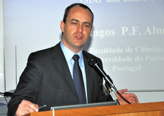 "Gli interventi della mattinata si sono conclusi con la relazione del Dott. Domingo Almeida, dell’Università di Porto (Portogallo), il quale ha presentato le relazioni tra la qualita' di frutta di IV gamma e l’applicazione di atmosfere modificate. Esistono infatti limiti fisiologici e biochimici, intrinseci alla natura stessa di un prodotto, come la frutta, che continua a "vivere" anche dopo la raccolta, i quali impediscono alla tecnologia di spingersi troppo oltre."