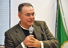 Il Prof. Colelli ha concluso i lavori della mattinata, rimandando i presenti alla sezione del pomeriggio, nella quale sono stati presentati, in lingua inglese, i lavori sperimentali condotti da quattro candidati al titolo di Dottore di Ricerca.