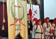 "Il ruolo storico dell'Accademia e' sempre stato quello espresso dal proprio originale motto "prosperitati publicae augendae" (oggi si tradurrebbe: di pubblica utilita') al quale adempie soprattutto approfondendo l’analisi delle nuove conoscenze, raccogliendo ogni elemento disponibile per la loro valutazione, confrontando tutte le idee e fornendo alla pubblica attenzione aggiornate sintesi, utili per chi ha la responsabilita' di scegliere gli orientamenti piu' opportuni."