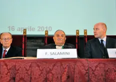 Da sinistra a destra: Franco Scaramuzzi (Presidente dell'Accademia dei Georgofili), Francesco Salamini (Presidente dell’Istituto Agrario di San Michele all’Adige) e Federico Vecchioni (Presidente Confagricoltura).