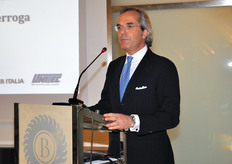 "Esortiamo tutti a proporre con vigore il tema dell'etica tanto nelle aule universitarie, quanto nella comunicazione quotidiana - ha concluso Dallocchio - La responsabilita' sociale della finanza e delle imprese deve essere promossa senza tentennamenti, sanzionando e denunciando ogni violazione di quel patto etico non scritto tra aziende e societa', al quale tutti coloro che vogliono dirsi veri imprenditori e veri leaders sono chiamati a rispondere"."