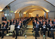 Applausi per la relazione del Prof. Dallocchio.