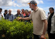"In occasione della "Giornata tecnica sulla frutticoltura" del 4 giugno 2010, organizzata dal COVIL-Consorzio Vivaisti Lucani e FreshPlaza, con il patrocinio del comune di Scanzano J.co (MT), sono state eseguite in campo prove dimostrative di potatura verde sul pesco."