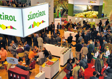 Inaugurazione ufficiale della manifestazione presso lo stand Alto Adige - Süd Tirol.