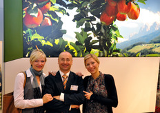 Sabine Oberhollenzer (VOG), Michael Grasser (VIP) e Lorenza Negri (La Trentina).