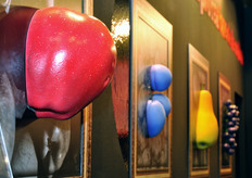 Dettaglio dello stand Du Pont.