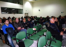 Presenti alla manifestazione molti operatori del comparto agrumicolo, tecnici, imprenditori agricoli, agrumicoltori, commercianti, rappresentanti di Associazioni di Produttori, ricercatori, docenti, studenti e vivaisti.