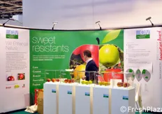 "Il CIV ha presentato a Berlino la sua nuova gamma di selezioni melicole "Sweet Resistants", candidata al premio Fruit Logistica Innovation Award (FLIA 2011)."