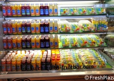 Assortimento di frullati e frutta pronta al consumo a marchio Chiquita.