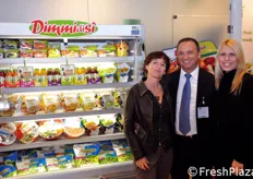 Valerie Hoff (Responsabile Marketing), Giuseppe Battagliola (Presidente) e Serena Pittella (Product Manager), presso lo stand Dimmidisi', brand per i prodotti di IV gamma dell'azienda La Linea Verde.
