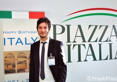 Federico Milanese presso Piazza Italia.