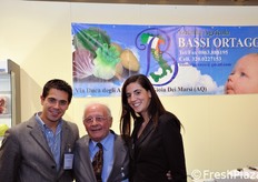 Vincenzo e Fabrizia Bassi (ai lati), insieme a Salvatore Pappalardo.