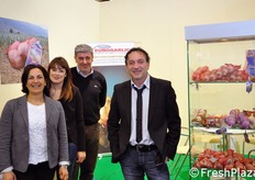 Virginia e Gaetano Lucantoni, ai lati, insieme a Claudia e a Claudio Ricci.