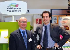 Michael Grasser (marketing manager VIP-Val Venosta), insieme a Nicola Zanotelli (export manager FROM).