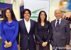 In rappresentanza della ditta piemontese Gullino, Attilia, Giovanni e Carola Gullino, insieme a Silvio Ermini (Vanguard).