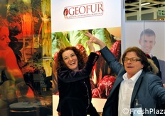 Germano e Cristiana improvvisano due passi di danza.