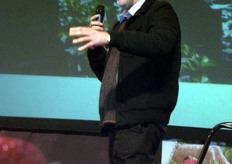 Secondo Neri, la gestione in vivaio permette quindi di ricercare la qualita' fin da questa fase e ottenere piante che presentino attitudini produttive e qualitative molto varie, a seconda della differente gestione.