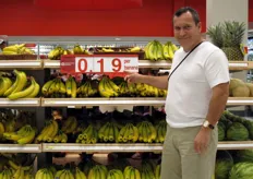 Il nostro lettore Hoover Encalada dell'azienda ecuadoriana Don HES Premium Bananas ci ha spedito alcune fotografie realizzate presso alcuni punti vendita di Miami (Florida - USA).