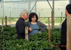 Nell'occasione, l'azienda Siriac ha presentati anche alcuni prodotti di origine naturale perfettamente armonizzati nel contesto di difesa mostrato in questa prima giornata di campo. In particolare è stato analizzato un prodotto a base di Beauveria bassiana in sospensione oleosa ed un Induttore di Resistenza contro funghi e batteri.