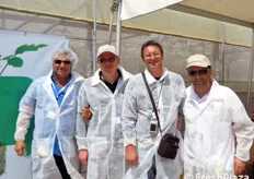 Il District sales manager Monsanto Paolo Montaguti(secondo da sinistra) con i clienti Gandini Enrico, Costantino Maurizio e Fabio Peterle.