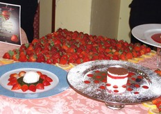"Alcuni piatti del menu' "Stupore di fragole", proposto per l'evento."