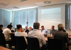 Venerdi' 27 maggio 2011 a Cesena, sono stati inaugurati gli ultimi 4 impianti fotovoltaici realizzati sui tetti di altrettanti stabilimenti di lavorazione della grande cooperativa ortofrutticola Apofruit. Gli stabilimenti sono quelli di Vignola, San Pietro in Vincoli, Cesena e Longiano.