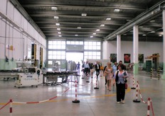 Attraverso il magazzino, per raggiungere il tetto.