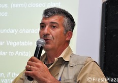 Andrea Campus, responsabile sviluppo ortaggi da frutto di Enza Zaden, ha contribuito al primo intervento del convegno, traducendo in Italiano la relazione di Kadir Kaman.