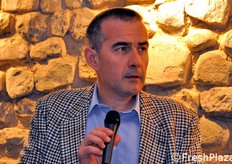 Luca Corelli Grapadelli, in veste di moderatore della sessione 1 - Nuove tecnologie di impianto, introduce i vari relatori della giornata.