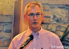 Gregory Lang della Michigan State University ha presentato la prima delle due relazioni introduttive dedicata alle innovazioni colturali per la produzione di ciliegie di elevata qualita'.