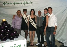 Le tre Miss GLORIA della serata insieme ai produttori.