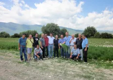 Ad inizio agosto 2011, il team tecnico-commerciale Enza Zaden Italia (qui ritratto in foto) ha organizzato un incontro nel Fucino (Abruzzo), con l'obiettivo di mostrare all'organizzazione le performance delle nuove varieta' di finocchio Preludio e radicchio Giove, presso le aziende agricole situate a Luco dei Marsi (AQ).