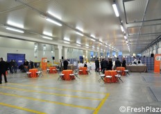 Villafrut gestisce l'intera filiera dalla produzione alla consegna, la quale si snoda interamente dal magazzino di Villafontana (Verona), all'incrocio di due corridoi europei strategici.