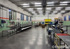 La sala di confezionamento utilizzata per le richieste specifiche dei clienti che necessitano del riconfezionamento del prodotto.