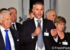 A sua volta, il Direttore Matteo Falzi ha ringraziato gli ospiti per la loro presenza: l'evento ha infatti straordinariamente riunito i principali partecipanti della filiera dell'azienda, dai produttori ai clienti. Dopo di che, il Direttore Matteo Falzi ha ringraziato pubblicamente anche il suo giovane team, per i risultati del quale si dichiara veramente orgoglioso.