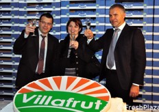 Un brindisi e un arrivederci a presto da Roberto Iseppi, Paola Iseppi e Matteo Falzi! Per maggiori info: www.villafrut.it