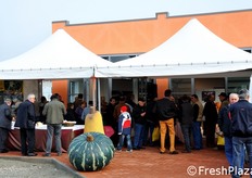 Buona l'affluenza degli invitati.