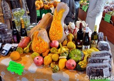 Zucche ornamentali e scolpite.