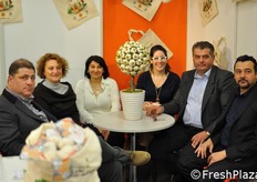 Lo staff dello stand Aglio di Voghiera-Le Aie a Fruit Logistica 2012: da sinistra a destra, Ettore Navarra (Sales Manager), Lorella Guidetti, Caterina Maestri, Francesca Bergamini (responsabile estero), Alessandro Benini e Alessandro Evangelisti.