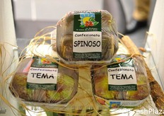 Carciofi confezionati a marchio Villasor.