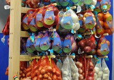 Delfanti Trade Srl di Monticelli d’Ongina (provincia di Piacenza) e' specialista in aglio, cipolle e scalogno.