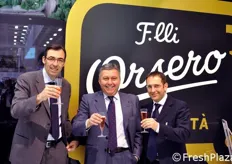 "Un brindisi al nuovo marchio "F.lli Orsero" presso lo stand GF Group. Al centro della foto, Antonio Orsero (Presidente della holding GF Group)."