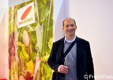 "Giuseppe "Peppe" Sciarria dell'omonima azienda, in visita alla fiera."